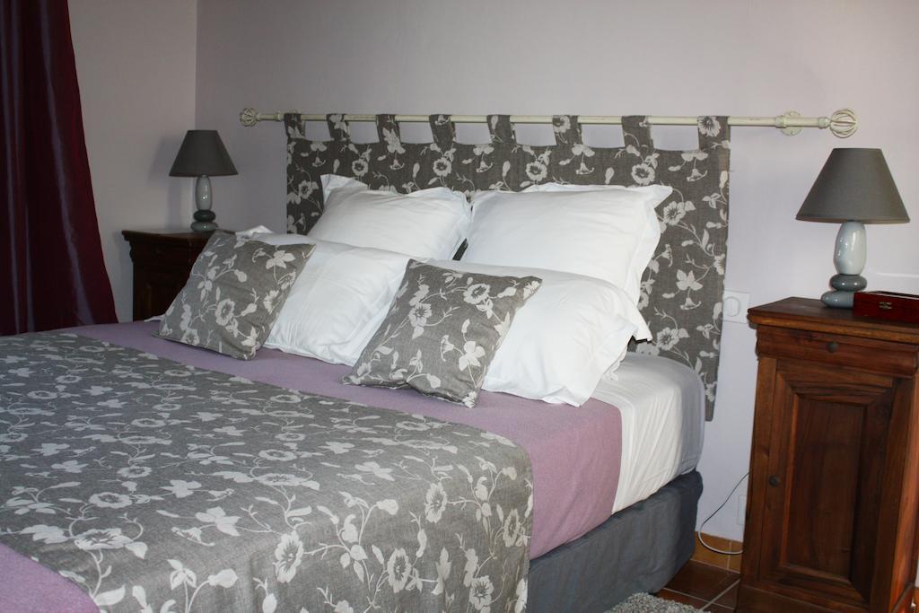 Bed and Breakfast Relais De La Ganache Saint-Astier  Pokój zdjęcie